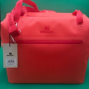 Stanley Julienne Max Soft Hot Coral Insulated Cooler Bag 20 qt New